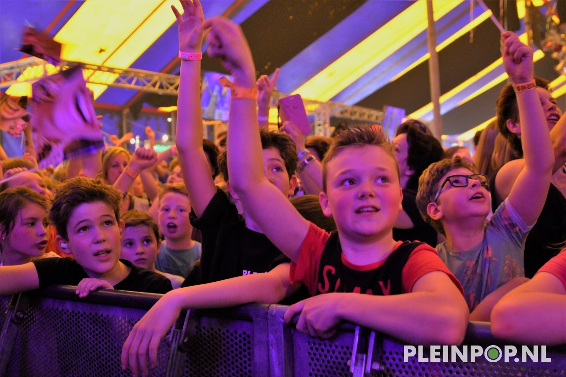 Feestteam        (21)